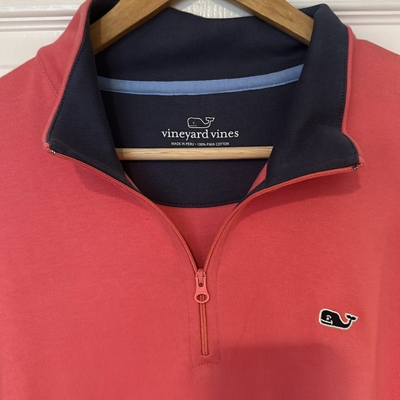 EUC Vinyard Vines Men’s Quarter Zip - Picture 2 of 4